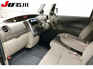 DAIHATSU TANTO 2012