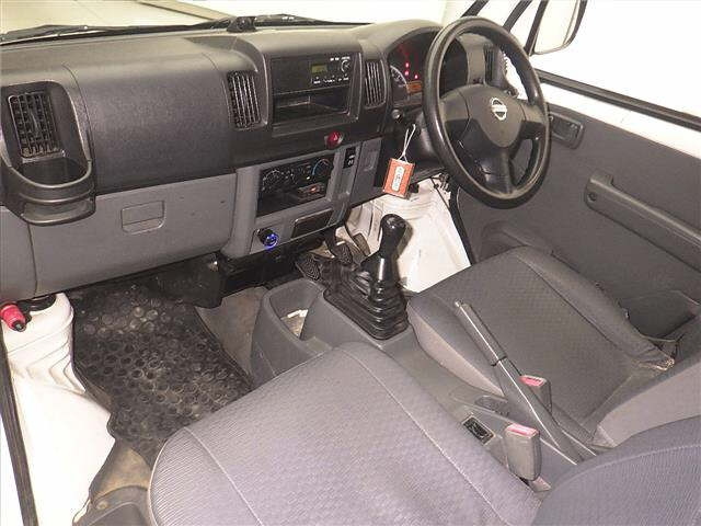NISSAN CLIPPER VAN 2013