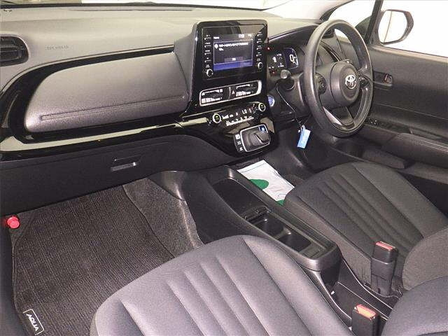 TOYOTA AQUA 2021