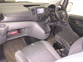 NISSAN NV200 2020