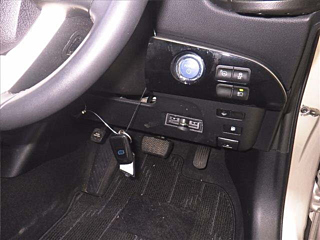 TOYOTA PRIUS 2018