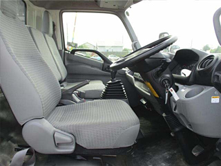 TOYOTA DYNA 2016
