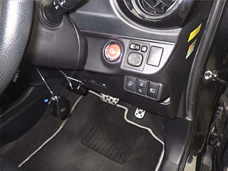 TOYOTA AQUA 2016