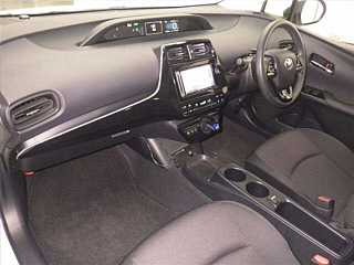 TOYOTA PRIUS 2020