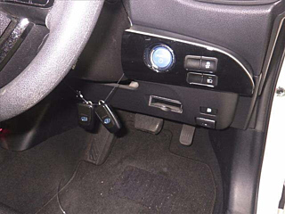 TOYOTA PRIUS 2020