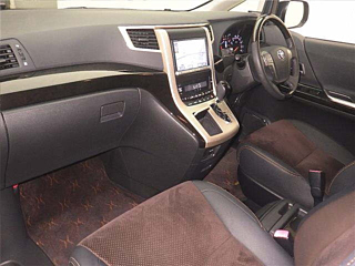 TOYOTA ALPHARD 2013
