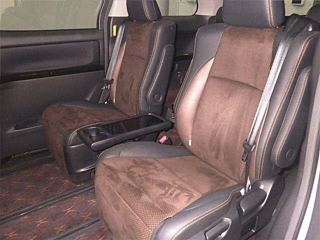 TOYOTA ALPHARD 2013