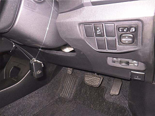 TOYOTA PRIUS 2014