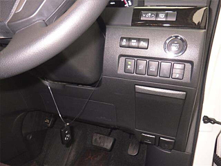 TOYOTA ALPHARD 2013