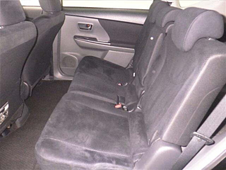 TOYOTA PRIUS ALPHA 2014