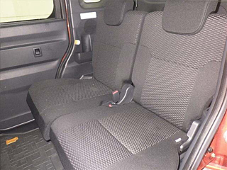 DAIHATSU WAKE 2015