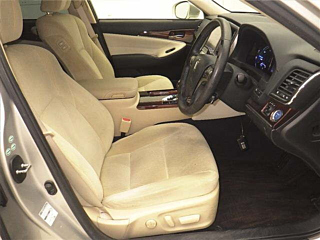 TOYOTA CROWN 2013
