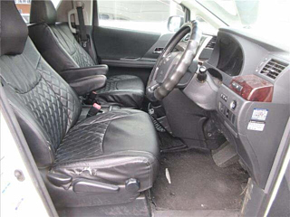 TOYOTA ALPHARD 2013