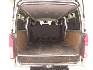 TOYOTA HIACE VAN 2020