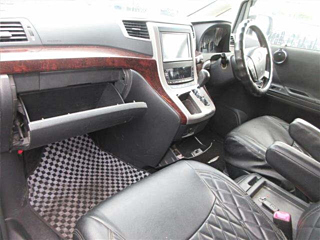 TOYOTA ALPHARD 2013