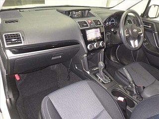 SUBARU FORESTER 2017