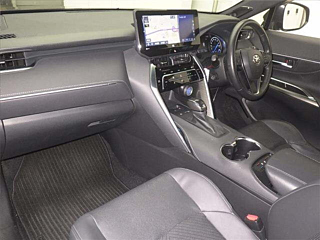 TOYOTA HARRIER 2022