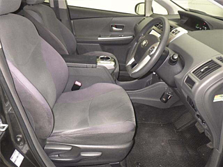 TOYOTA PRIUS ALPHA 2012