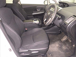TOYOTA PRIUS ALPHA 2020