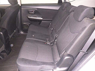 TOYOTA PRIUS ALPHA 2020
