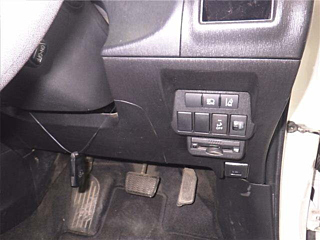 TOYOTA PRIUS ALPHA 2020