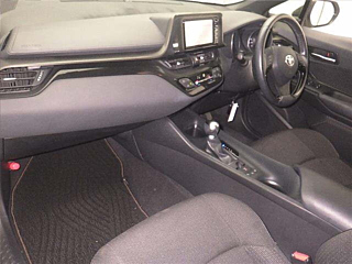 TOYOTA C-HR 2018