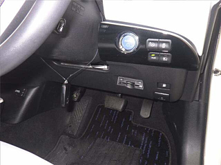 TOYOTA PRIUS 2016