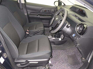 TOYOTA AQUA 2016