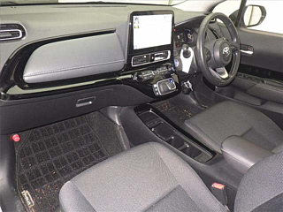 TOYOTA AQUA 2021