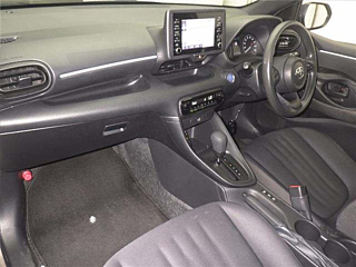 TOYOTA YARIS 2021