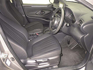 TOYOTA YARIS 2021