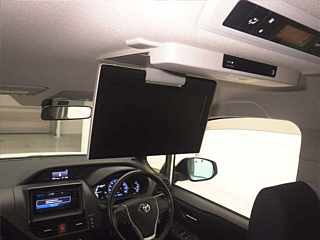 TOYOTA NOAH 2015