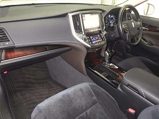 TOYOTA CROWN 2016