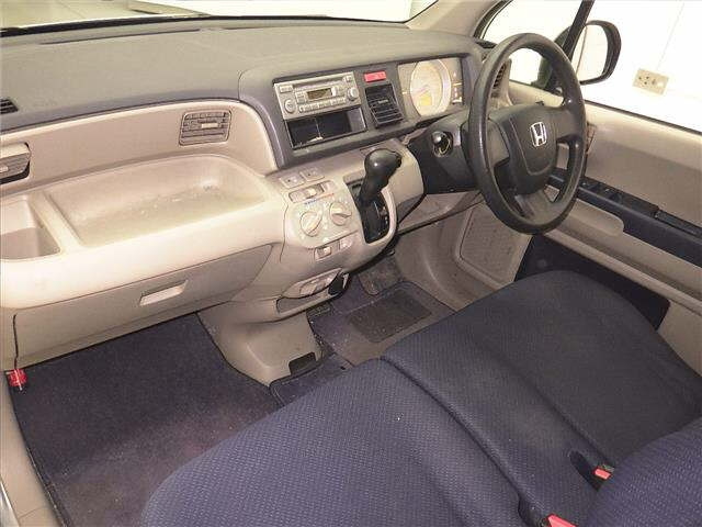 HONDA LIFE 2010