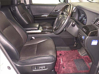TOYOTA ALPHARD 2013