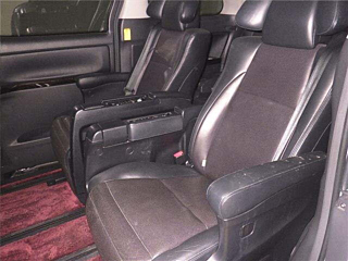 TOYOTA ALPHARD 2013