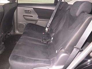 TOYOTA PRIUS ALPHA 2014