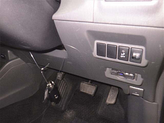 TOYOTA PRIUS ALPHA 2014