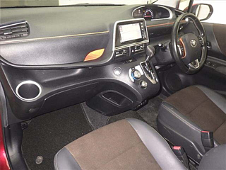 TOYOTA SIENTA 2019