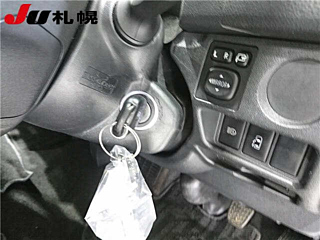 TOYOTA HIACE 2018