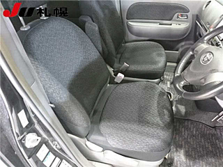 TOYOTA SIENTA 2013