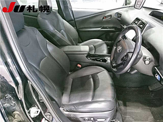 TOYOTA PRIUS 2019