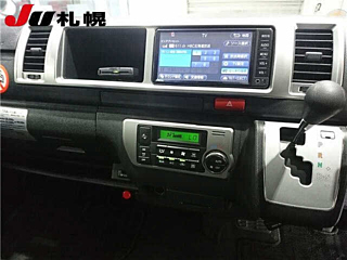 TOYOTA HIACE 2018
