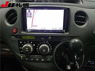 TOYOTA SIENTA 2013