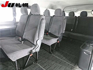 TOYOTA HIACE 2018