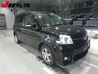 TOYOTA SIENTA 2013