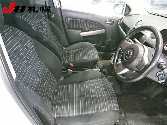 MAZDA DEMIO 2011