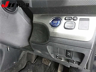 TOYOTA COROLLA RUMION 2011