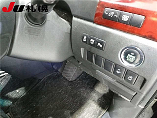 TOYOTA VELLFIRE 2009
