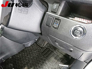 TOYOTA NOAH 2012